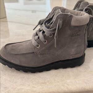 Sorel Kids Gray Suede Boots